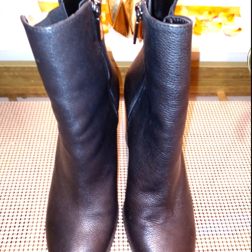 Kenneth Cole Booties